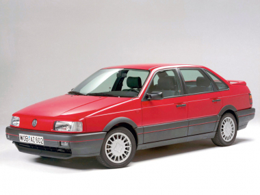 Volkswagen Passat B3-B4 Sd (сплошной) с 88-97г.